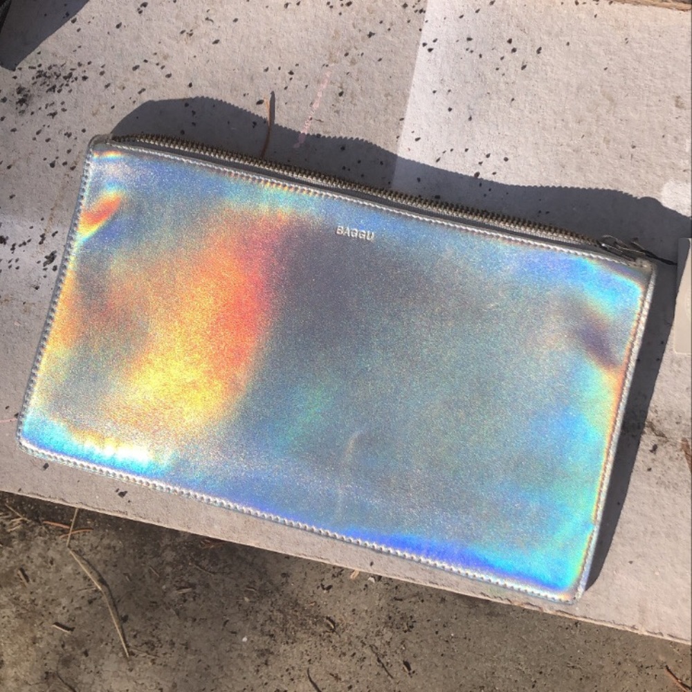 Holographic BAGGU clutch